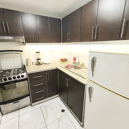 Udla Apartamento Para 6 Personas Frente Al Mall Riocentro Quito Exterior photo