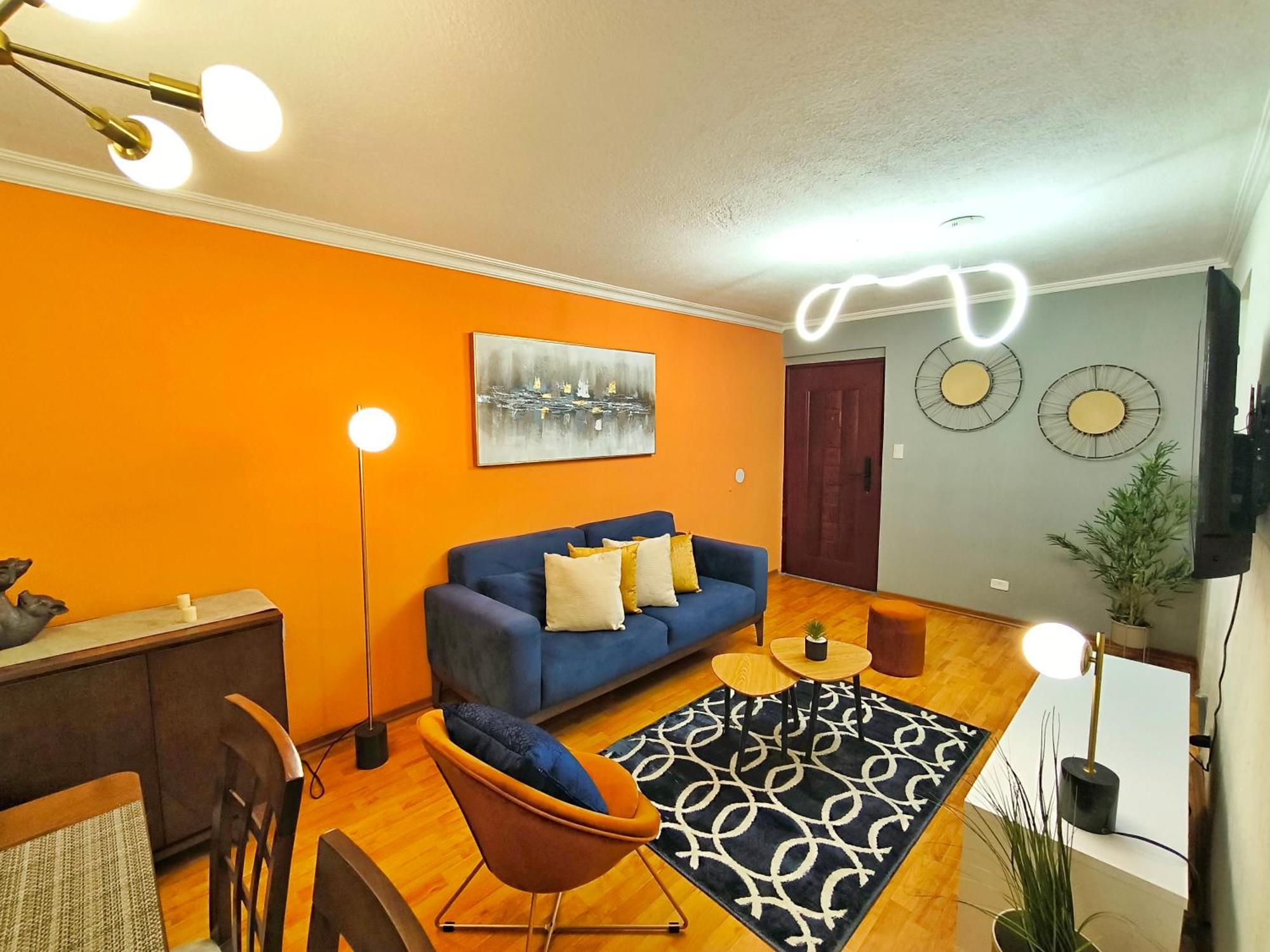 Apartment Udla 6 Personas Frente Al Mall Riocentro *