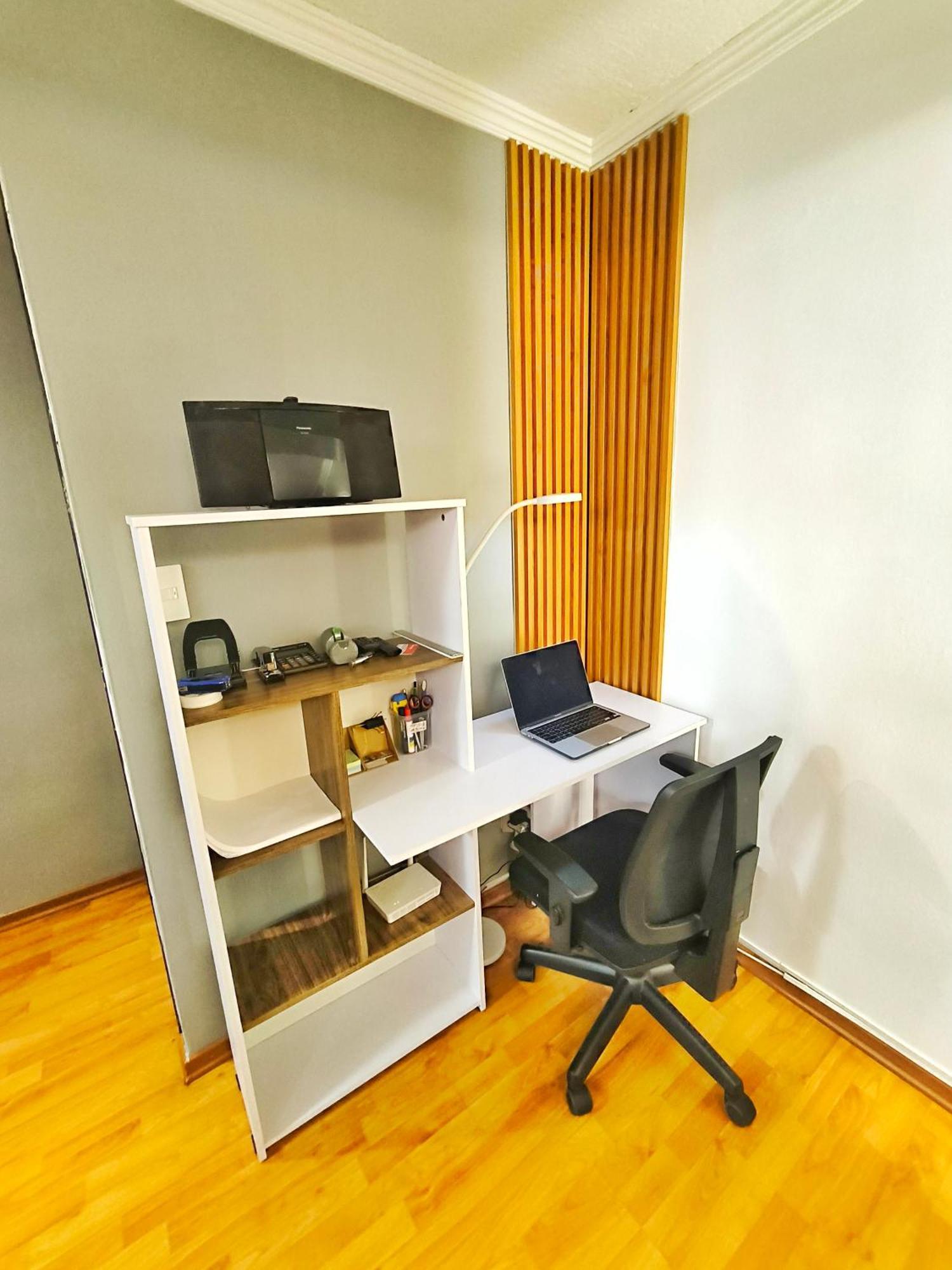 Apartment Udla 6 Personas Frente Al Mall Riocentro *